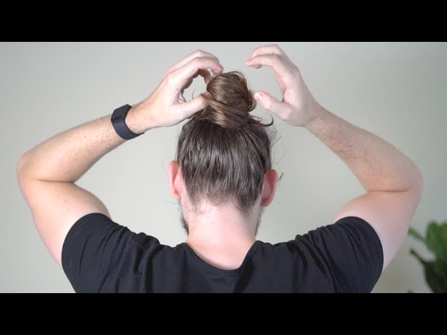 How To Tie A THICK MESSY BUN (Detailed Man Bun Tutorial) class=