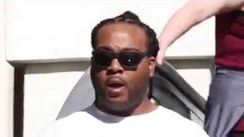 AWKWARD PHONE CALLS ON THE ESCALATOR 4 !!