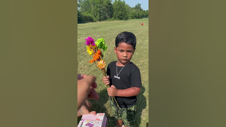 Mom catches dad teaching son how to surprise his crush #shorts