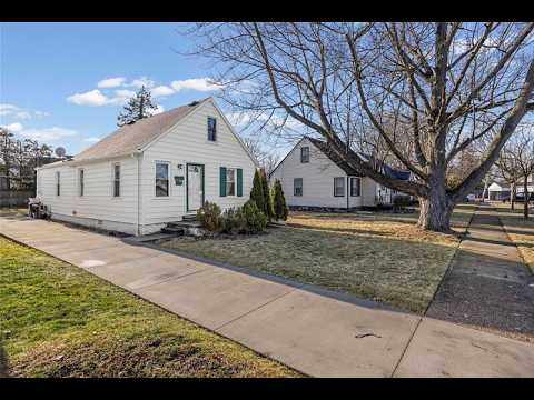 20240 Hollywood Street, Harper Woods, MI home video tour
