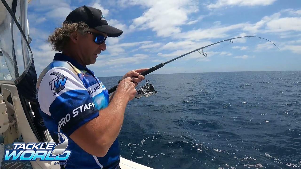 Penn Slammer DX - YouTube