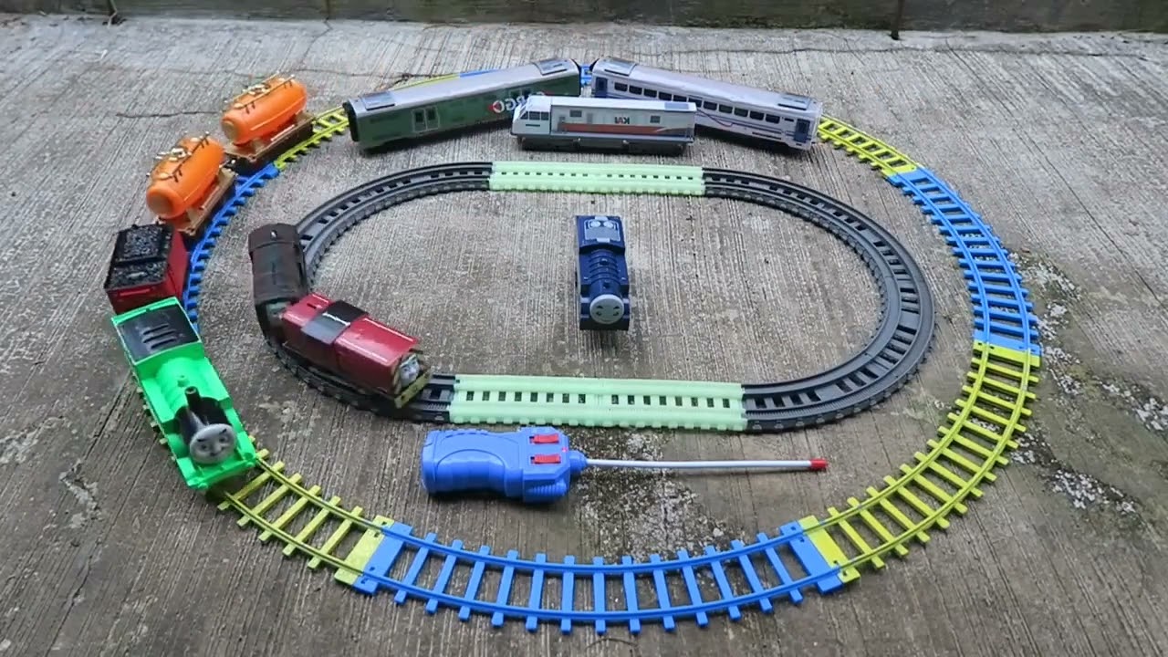 Find giant catfish in holes, ornamental fish, lemon fish, glofish, crabs, betta fish, koi fish, ape