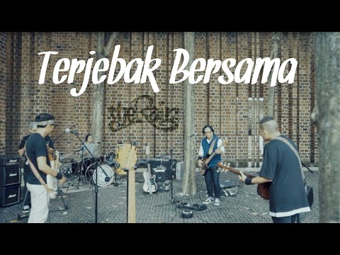 THE RAIN -  Terjebak Bersama (LIVE) | Berbagi Musik