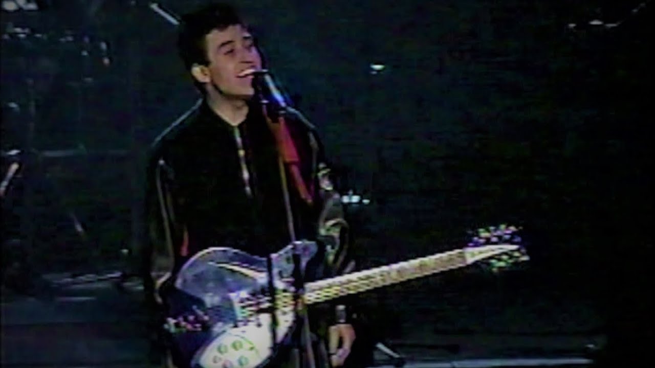 Jorge González en Martes 13, Canal 13 (13 de Julio, 1993) [Remasterizado, 1080p60 NTSC]