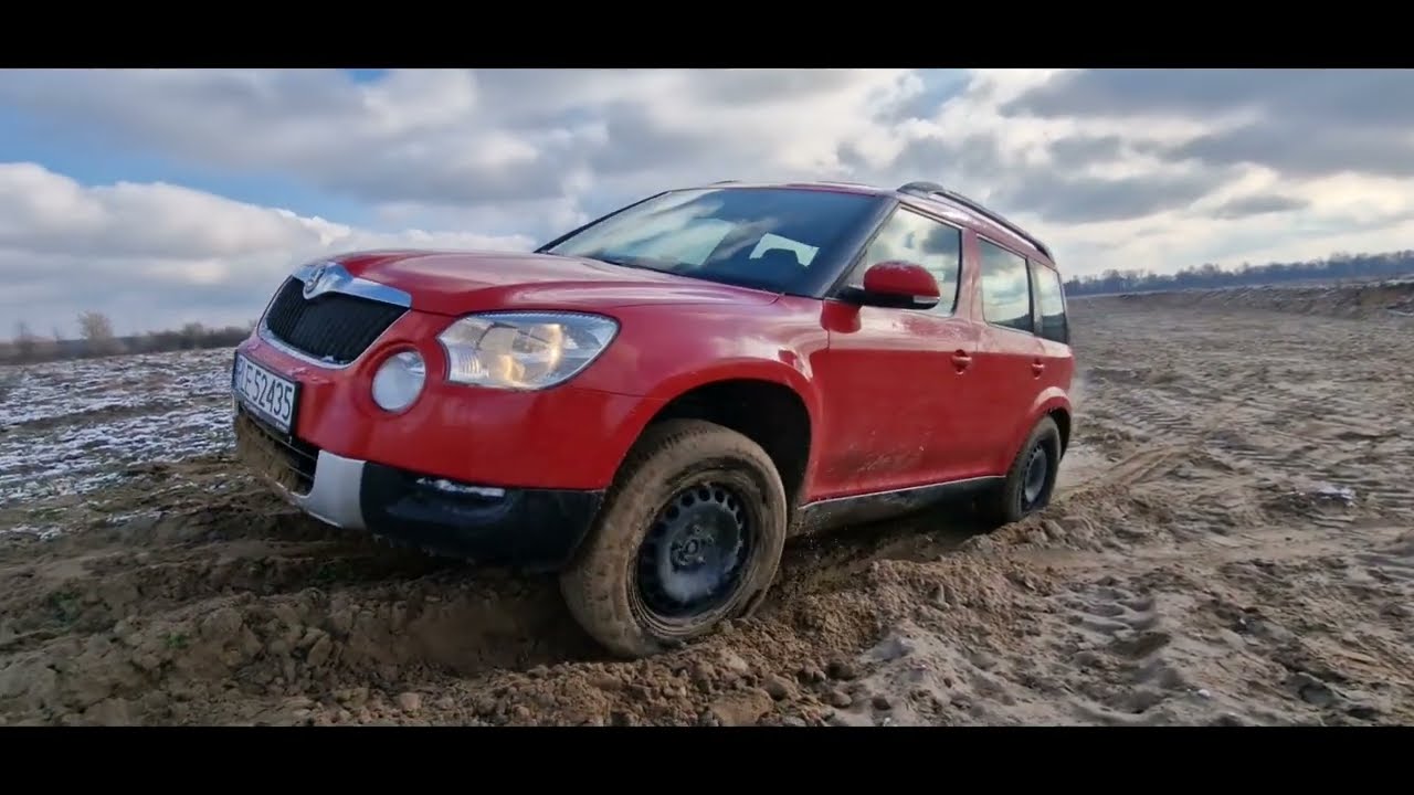 Suzuki Grand Vitara vs Skoda Yeti - offroad test on frozen sand