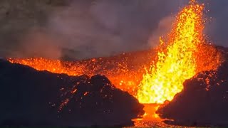 Fissure disappearing, lavafield level rising fast! Vogar, the closest town is 10 km away! 15.08.22