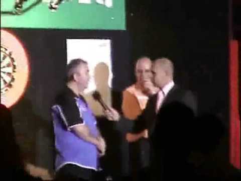 Dart Video Phil Taylor vs Co Stompe Dez 2008 -- Teil 4/4