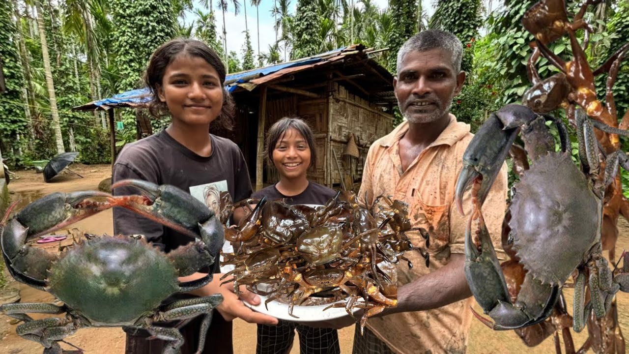 Teenon Baap Beti Jakar Kekra Pakad Ke Leke Aaya | village life