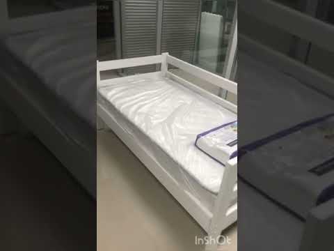 Кровати из массива