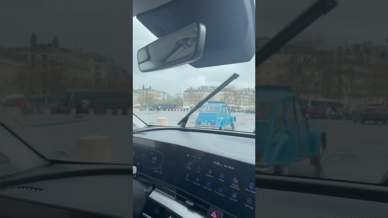 Conduire sur l’Arc de Triomphe à Paris
