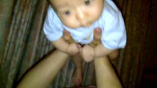 D+99 Cute Korean baby Junsu plays on dad's tummy2
