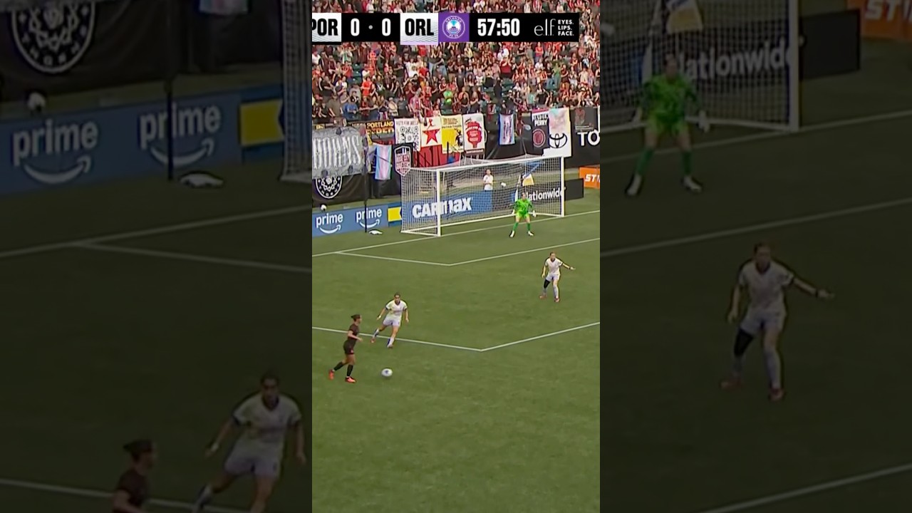 Deyna Castellanos from DISTANCE 🤩🚀 #nwsl #soccer #football #goal
