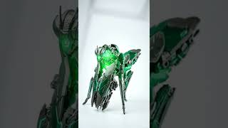 🦗 Tiny Mechanical Cube Transforms into a Praying Mantis Mech #aianimation #conceptart