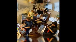 WhoMadeWho & Rampa - Tell Me Are We (WhoMadeWho's Synthapella)