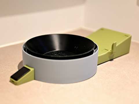 Product video thumbnail