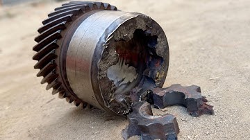 Majestic Helical Crank Gear Hub – Crumbled Damage Repaired to Perfect Precision