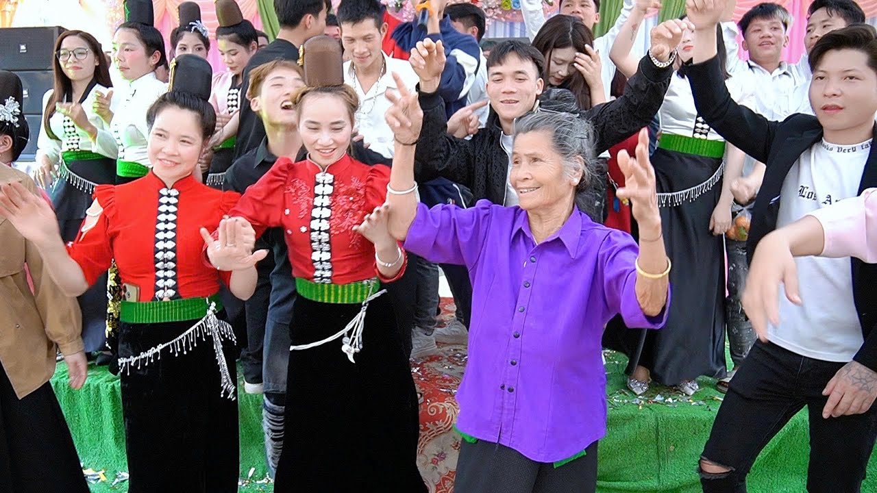 NHẠC SÀN THÁI TÂY BẮC NHẢY TƯNG BỪNG ĐÁM CƯỚI VĂN THUẬN VS THẢO NHIÊN BẢN PÁ NGÀ
