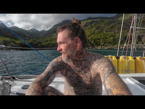 Sailing To The Beautiful Praslin Island in the Seychelles 🏝️