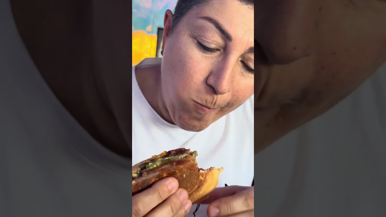 Space Patty Milano: l'hamburgeria che ti porta nello spazio 👽🚀