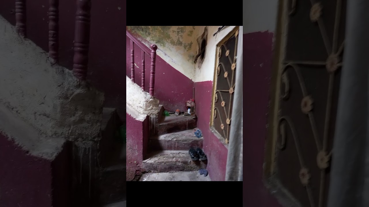 A home in Farooq Gunj, Lahore, consisting area nearly 5.75 Marla;5 Marla registered; is for sale!