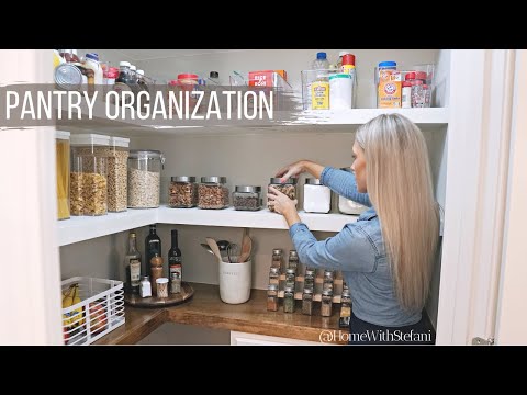 Pantry Organization // DIY Pantry Makeover  | HomeWithStefani