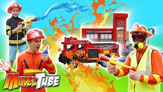 Vivimos Una Aventura Como Bomberos