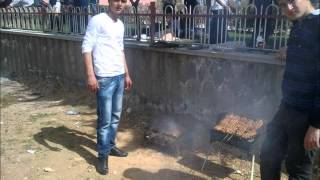 Feridunun Anası Kaşar Babası Yaşar