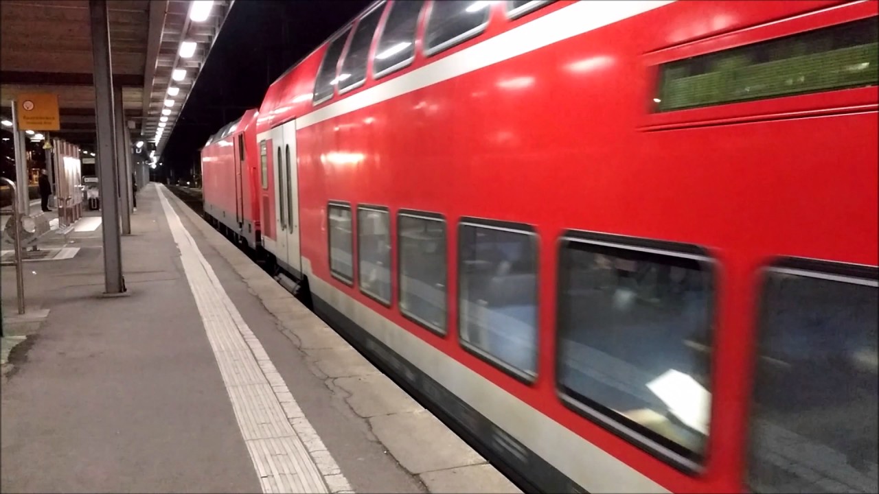 Züge in Stuttgart Hbf am 12. Dezember 2016