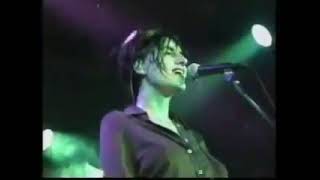 Elastica - Connection (Live at Tokyo, Shinjuku Liquid Room, 12th July 1995)