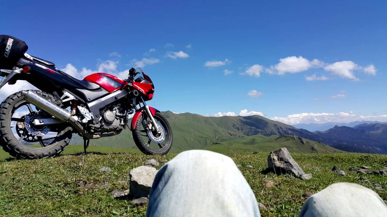 HONDA CBR 125R Mountain Offroad!