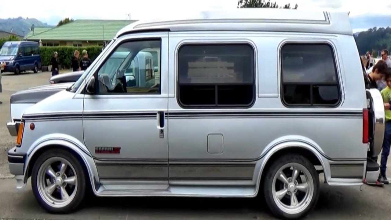 is gmc safari awd