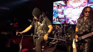 Garisan Di Persimpangan - Sofea Anak Liar             #konsertmetalfighter