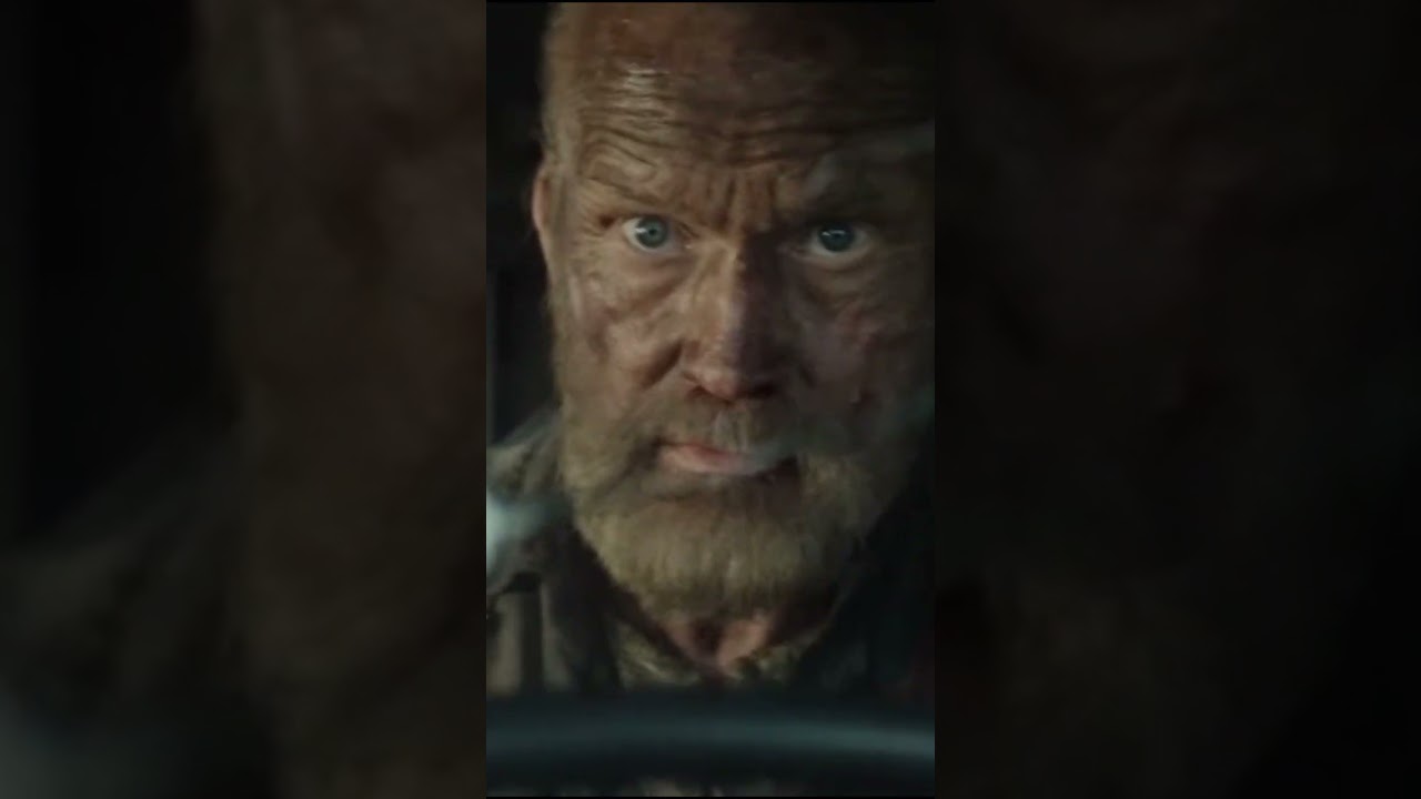 This man bravely confronted a fighter jet all by himself! 