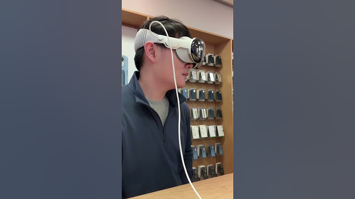 Picking up my Vision Pro at Apple Store!