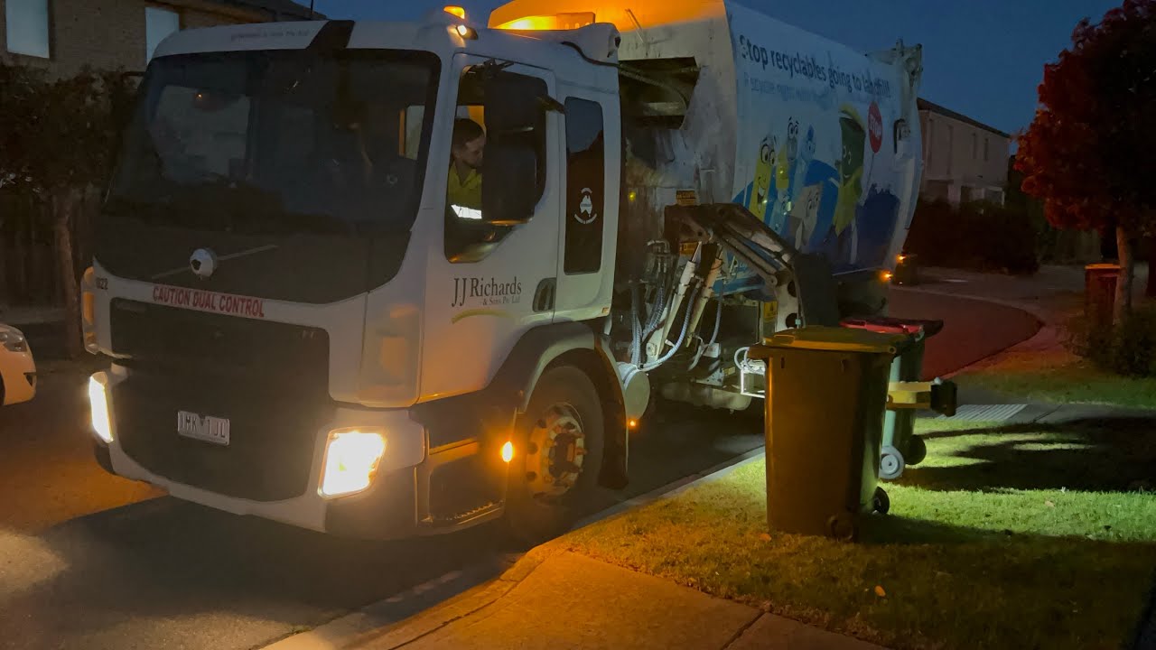 Early morning garbage!