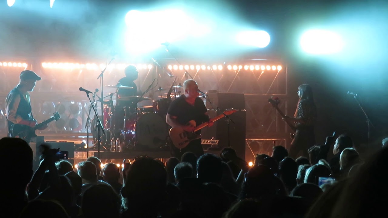 The Pixies, Gouge Away, Chicago Theater, Oct 8, 2017, 4min07sec - YouTube