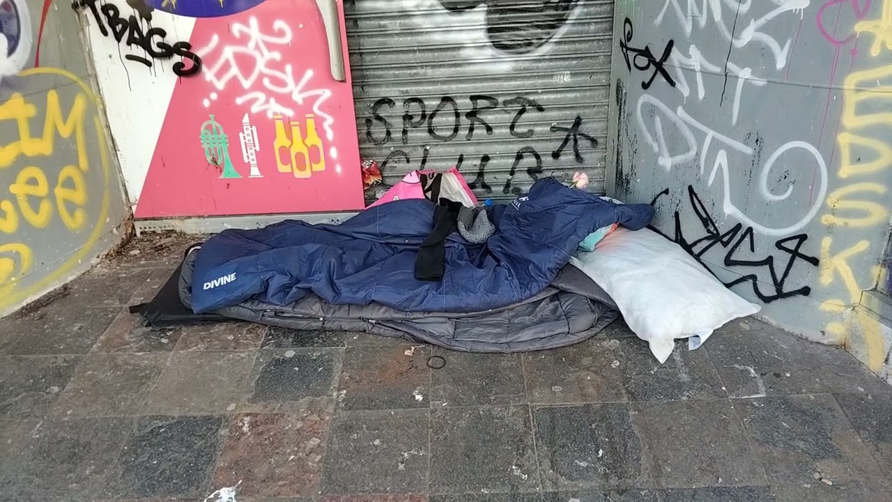 Hungry and cold @worldnews @tvchoice 