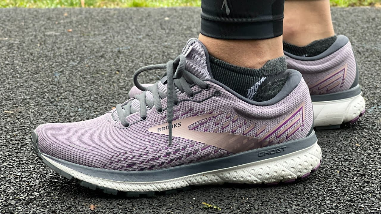 Women's Brooks Ghost 13 (Lavender/Ombre/Metallic) YouTube