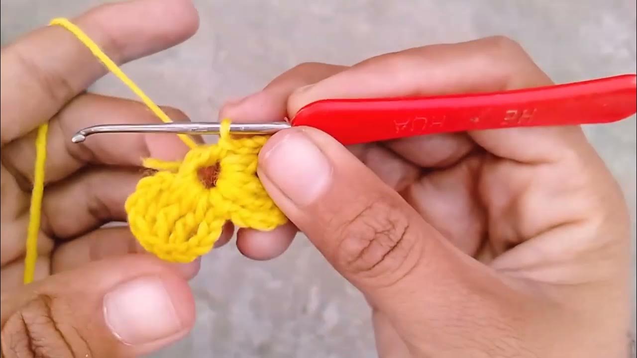 simple flower // How to crochet Simple flower//how to crochet flower easy  // woolen flower making 