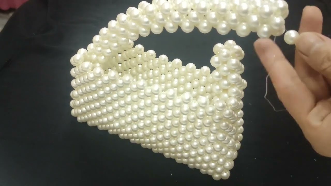 طريقه عمل ايد شنطه لولى هاند ميد سهله وبسيطه#handmade #خرز#سهله#للمبتدئين#diy#white #beadedbag#lolli