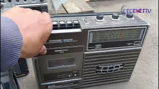 Koleksi radio jadul yang sampai sekarang masih berfungsi