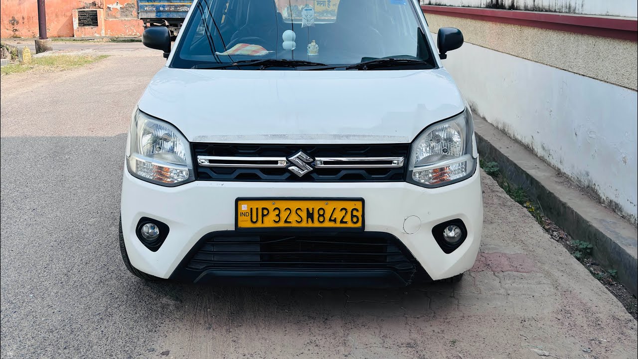 Lucknow taxi service , taxi.up32,