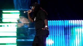 T-Pain- Buy You A Drank (Chris Brown's F.A.M.E. Tour) 9/16/11