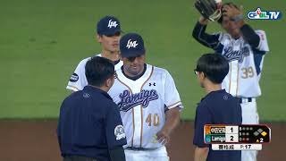 09/27 兄弟 vs Lamigo 二局上,陳子豪擊出投手前強襲球形成一壘安打,賽格威經過檢查後仍繼續投