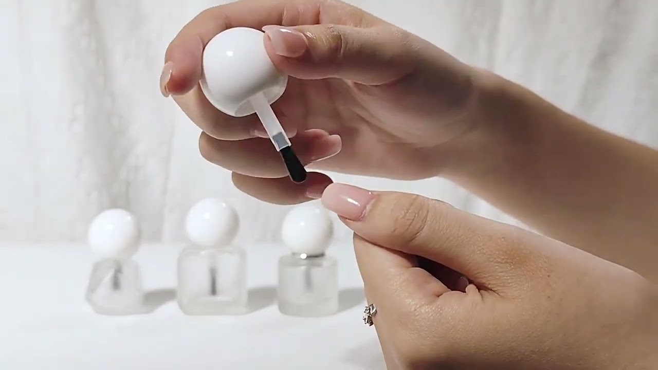 Direct Factory Supply: Professional Nail Polish Bottles & Glass Packaging Solutions