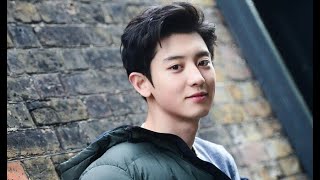 ASMR Chanyeol lying on the bed and playing guitar lovely boyfriend