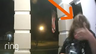 “Your Mom’s Waking The Neighbors, Screaming” — Frog Jumps In Woman’s Hair | RingTV
