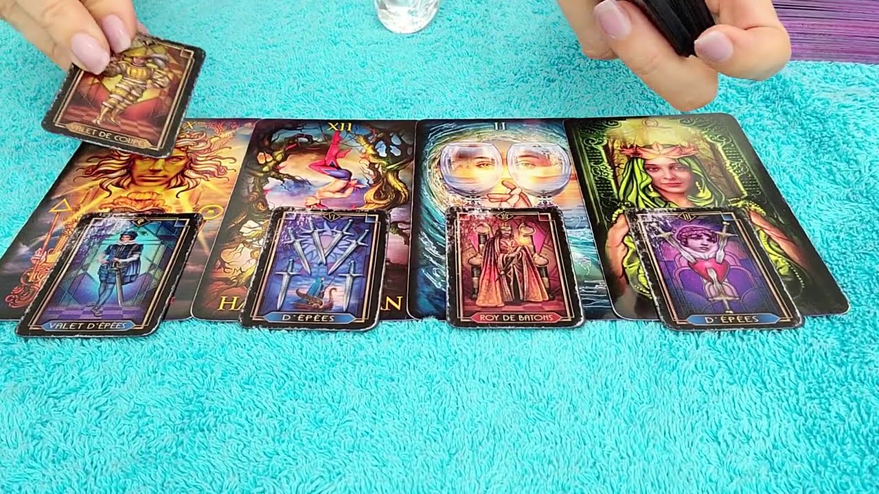 CAPRICORN - YOU ARE BOTH CONNECTED EMOTIONALLY 💕