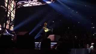 Download Lagu Ed Sheeran - Dive - Live @ LANXESS Arena Köln 23-03-2017 Download Lagu Ed Sheeran - Dive - Live @ LANXESS Arena Köln 23-03-2017