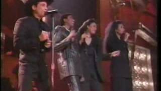 Vignette de la vidéo "The Pointer Sisters and Clint Black"